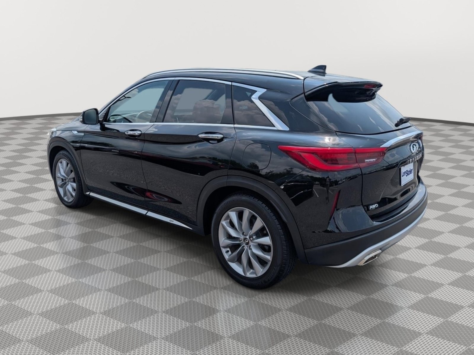 Used 2019 INFINITI QX50 Luxe AWD/4WD image 3