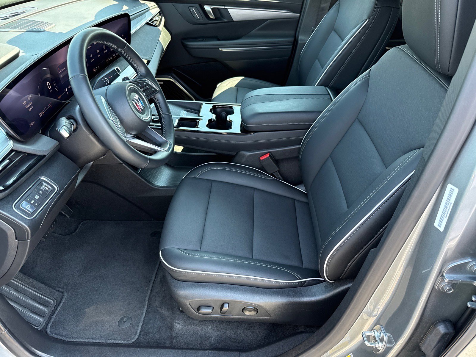 Used 2025 Buick Enclave Preferred image 10
