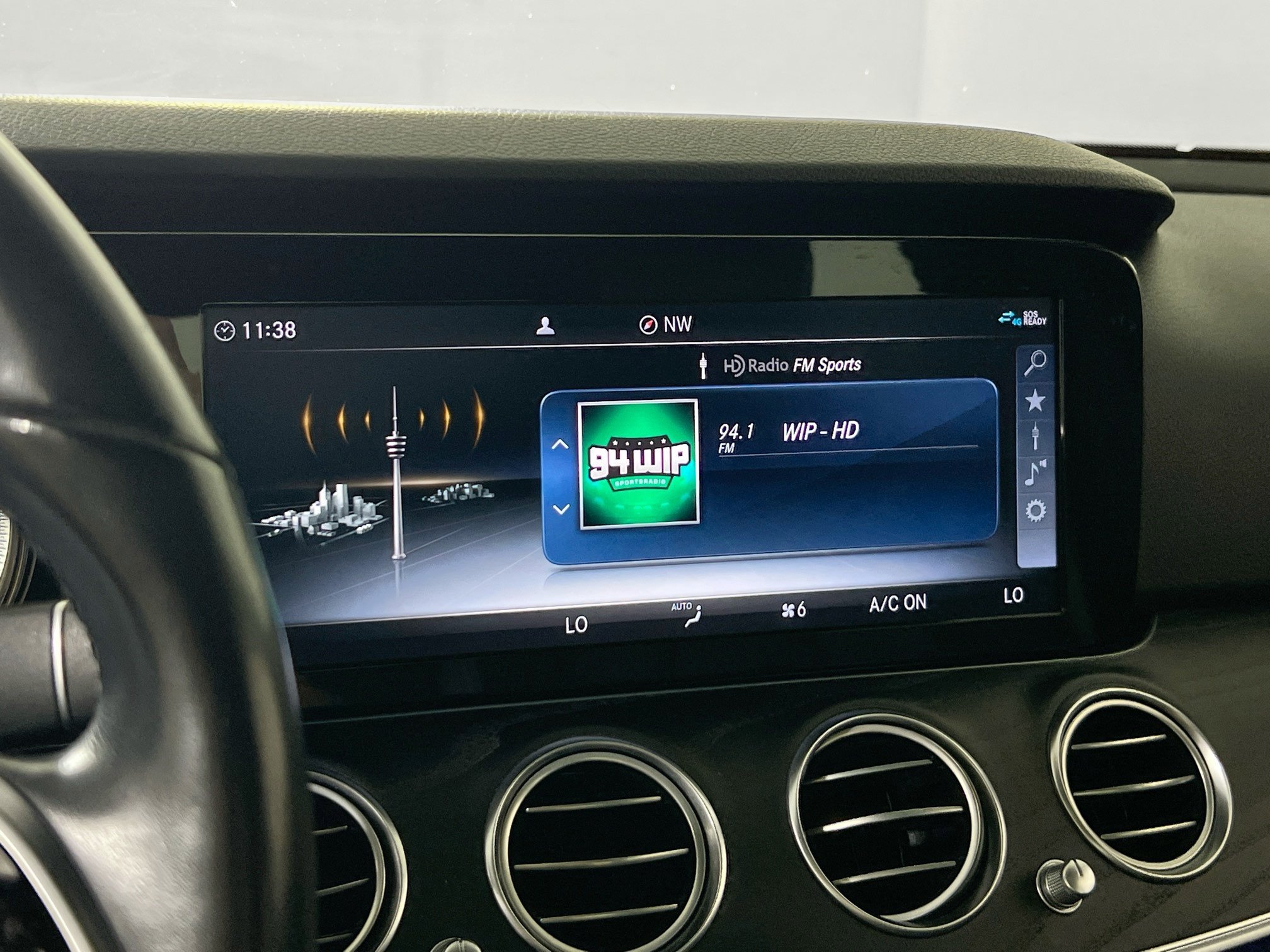 Used 2019 Mercedes-Benz E 300 4MATIC image 15