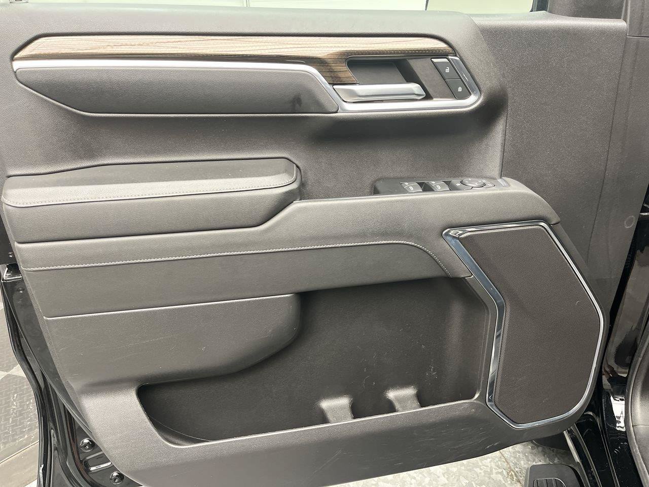 Certified 2023 Chevrolet Silverado 1500 RST w/ LPO, Dark Essentials Package AWD/4WD image 7