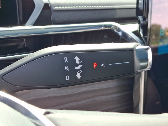 Used 2025 GMC Sierra EV Denali AWD/4WD image 12