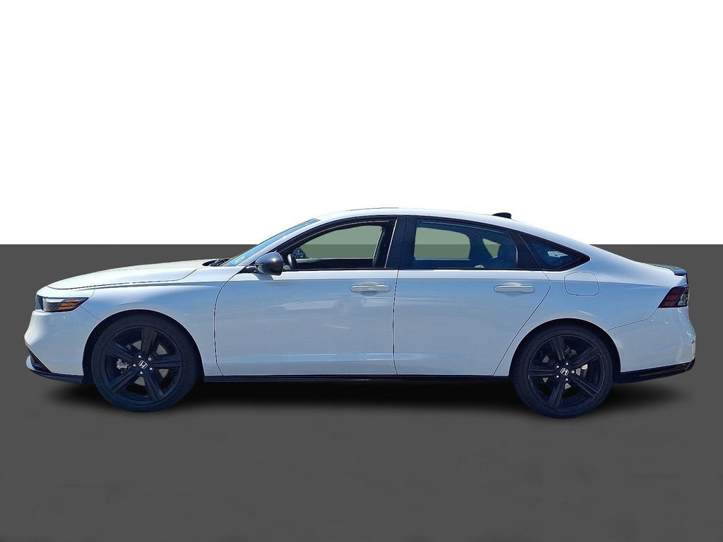 Used 2023 Honda Accord Sport image 4