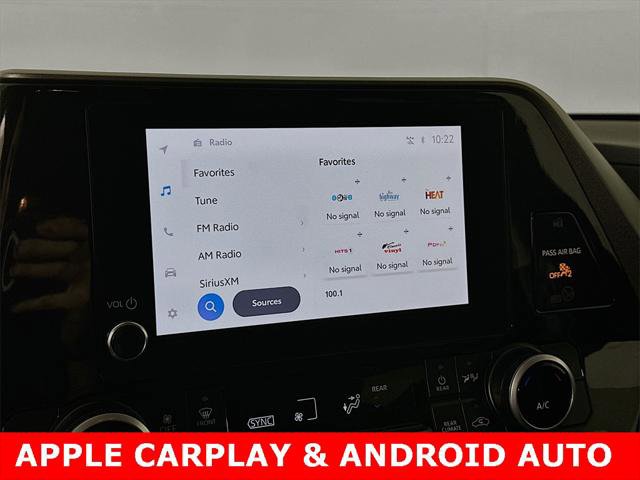 Certified 2024 Toyota Highlander LE image 2