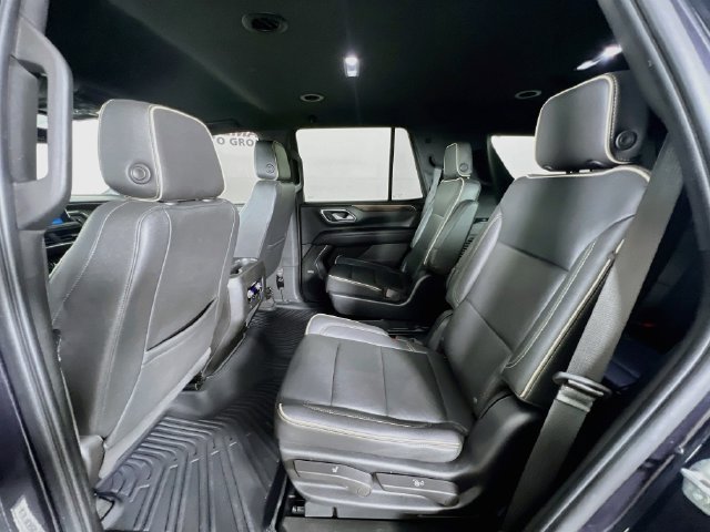 Used 2022 Chevrolet Tahoe Premier AWD/4WD image 24