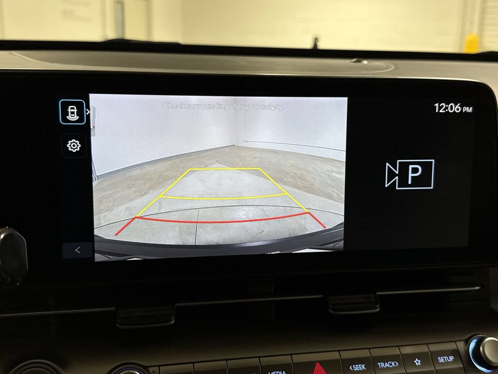 Used 2024 Hyundai Kona SEL FWD image 15