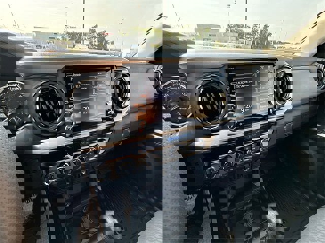 Used 2023 Toyota Tacoma SR image 44