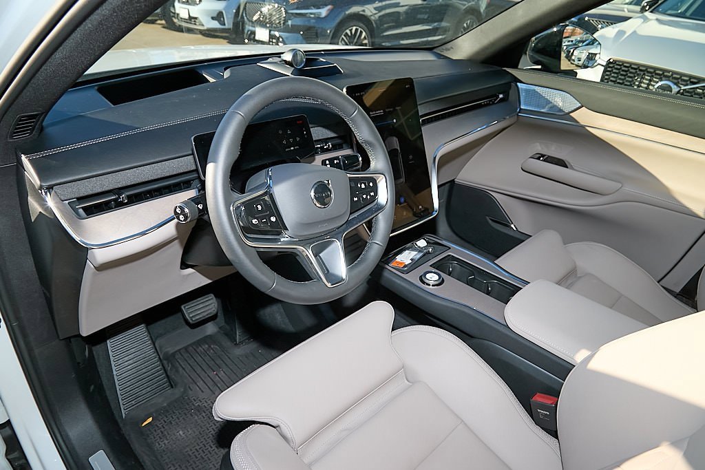 New 2025 Volvo EX90 Ultra image 12