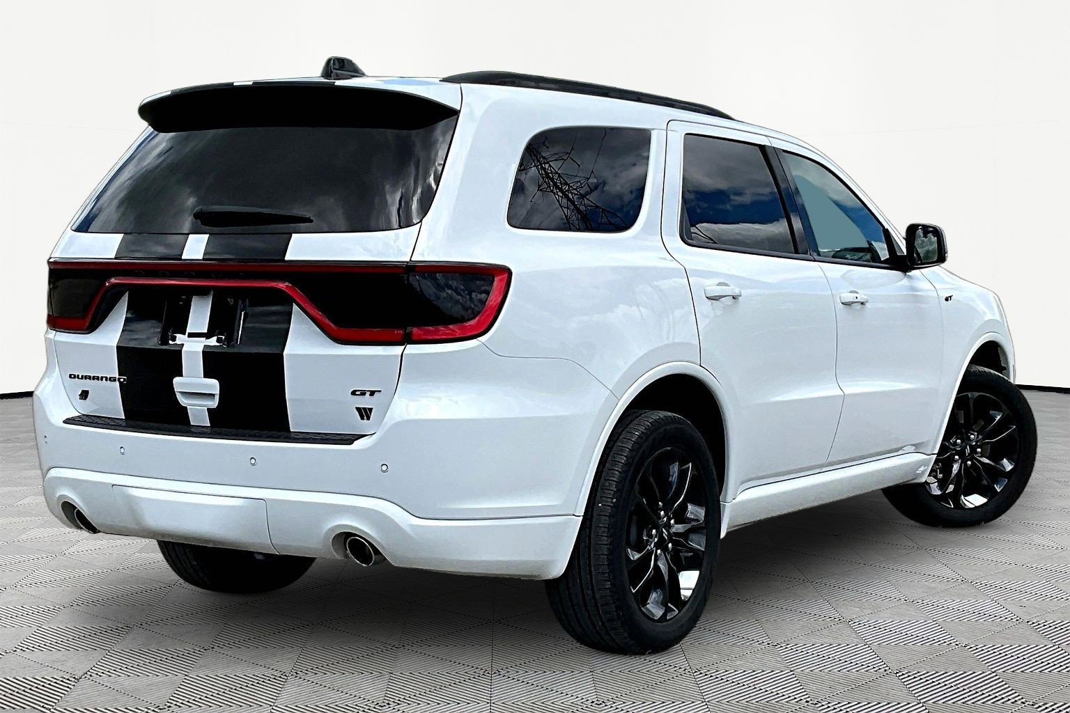 Used 2024 Dodge Durango GT AWD/4WD image 6
