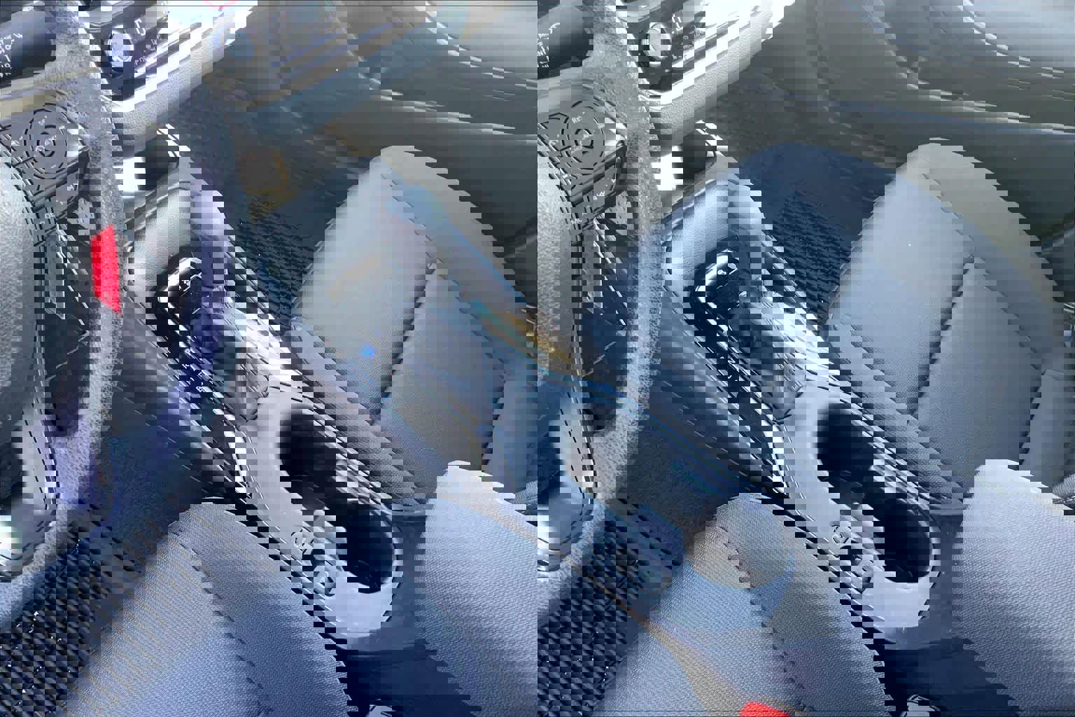 Certified 2025 Toyota Corolla LE image 15