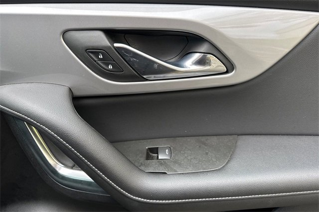 Used 2025 Chevrolet Blazer LT image 21