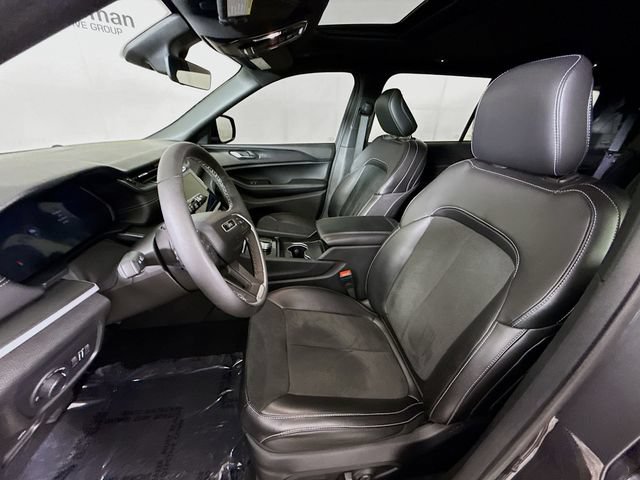 Used 2024 Jeep Grand Cherokee L Altitude AWD/4WD image 20