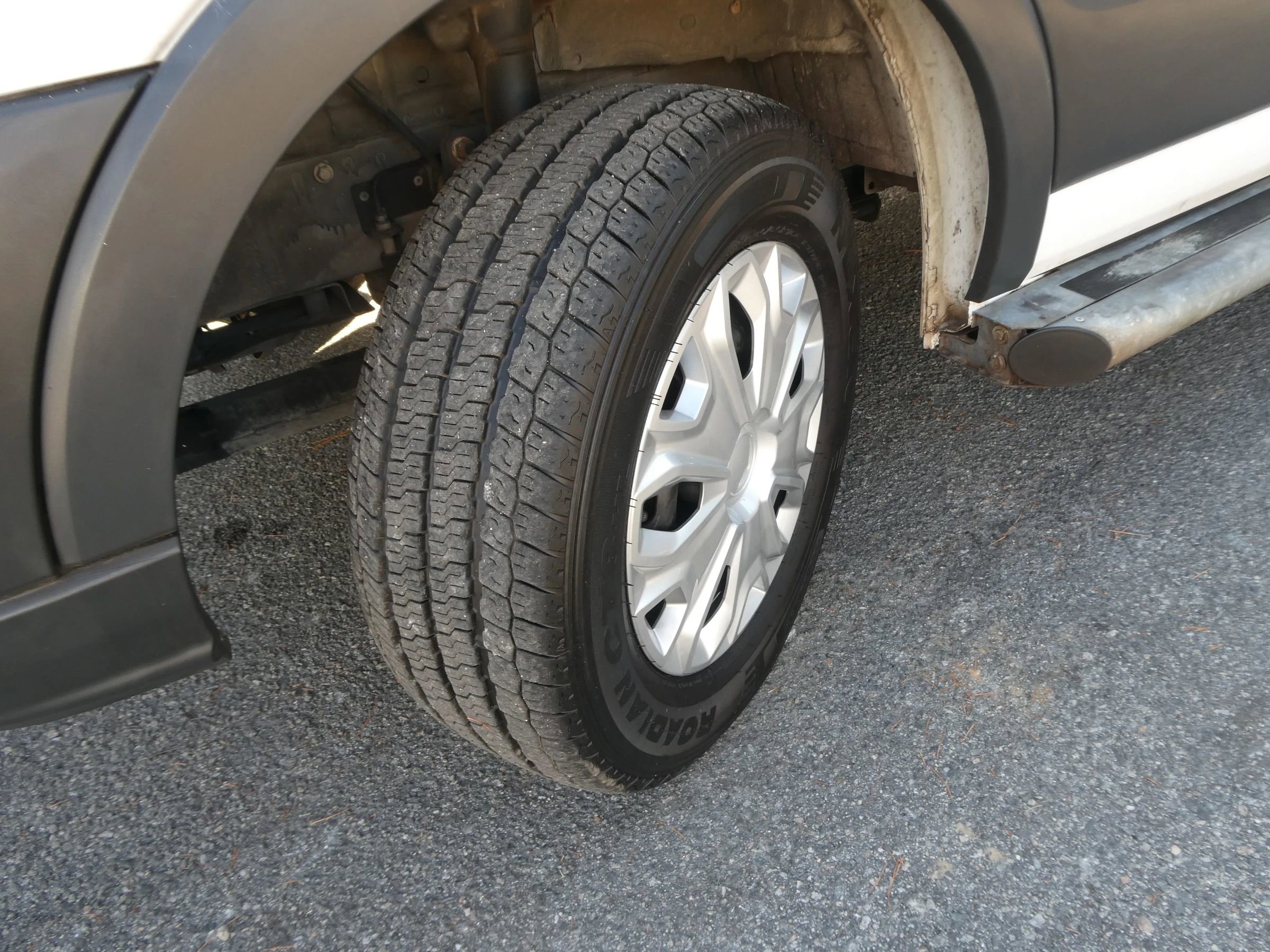 Used 2016 Ford Transit 250 130 Low Roof w/ Exterior Upgrade Package image 28