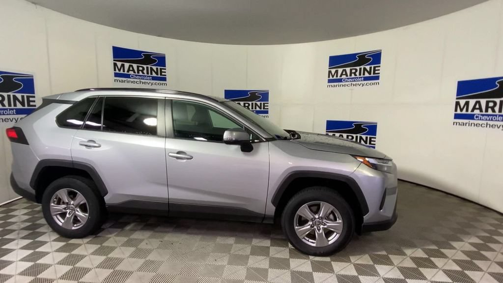Used 2024 Toyota RAV4 XLE FWD image 3