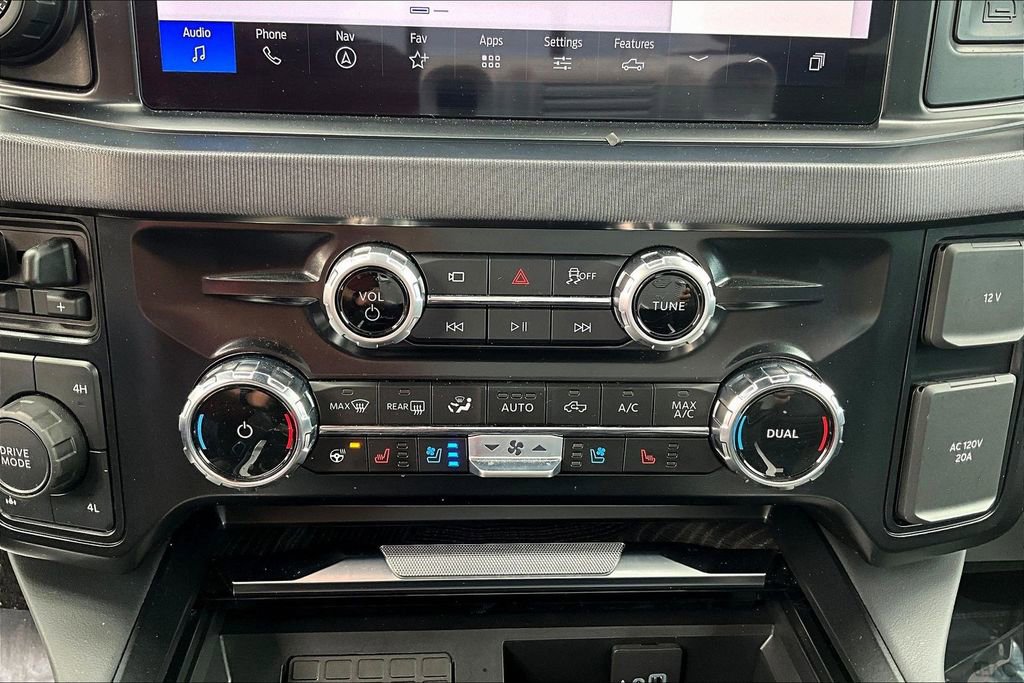 Used 2025 Ford F250 Platinum AWD/4WD image 16