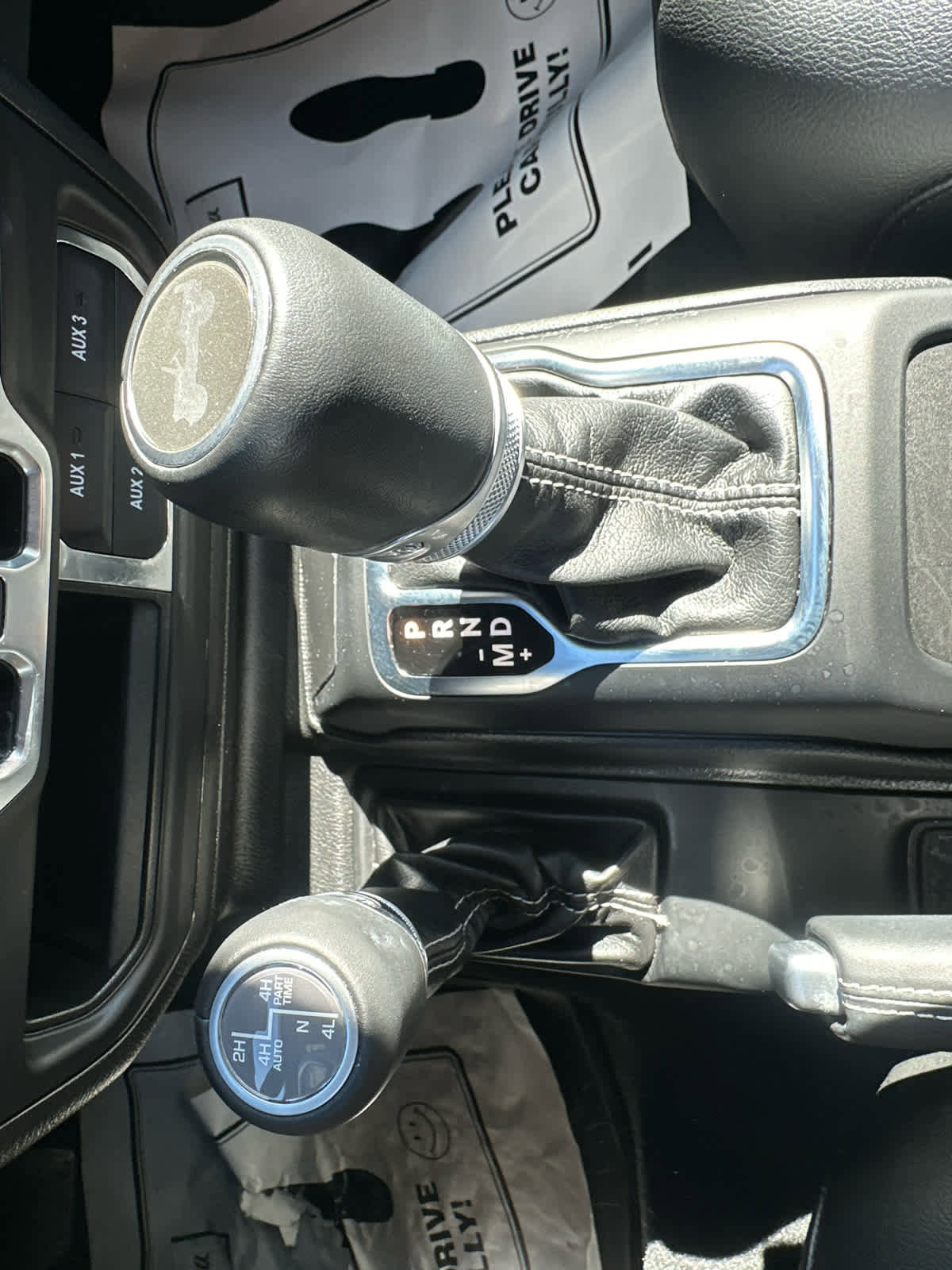 Used 2023 Jeep Wrangler Sahara w/ Cold Weather Group image 34