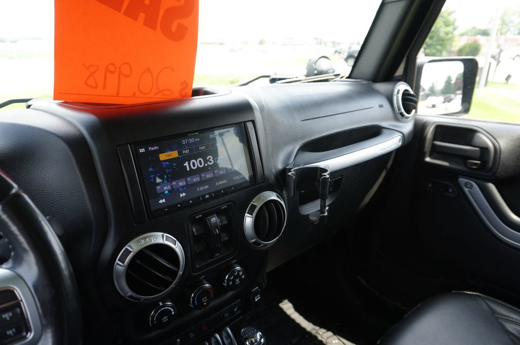 Used 2015 Jeep Wrangler Unlimited Sport AWD/4WD image 20