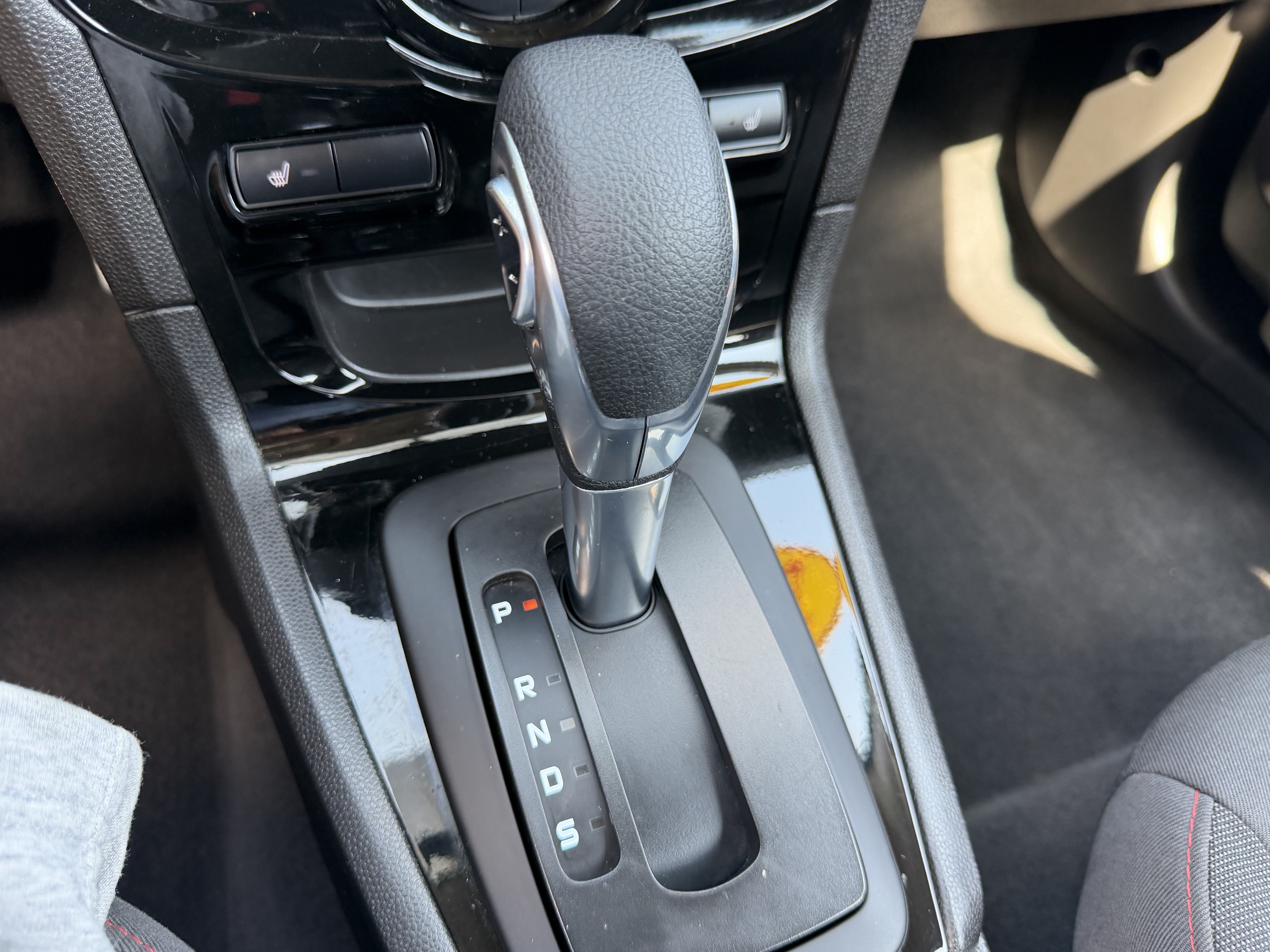 Used 2019 Ford Fiesta ST-Line w/ ST Line Cold Weather Package FWD image 28