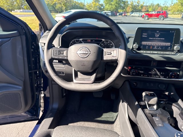New 2027 Nissan Rogue SV w/ Cold Weather Package AWD/4WD image 16
