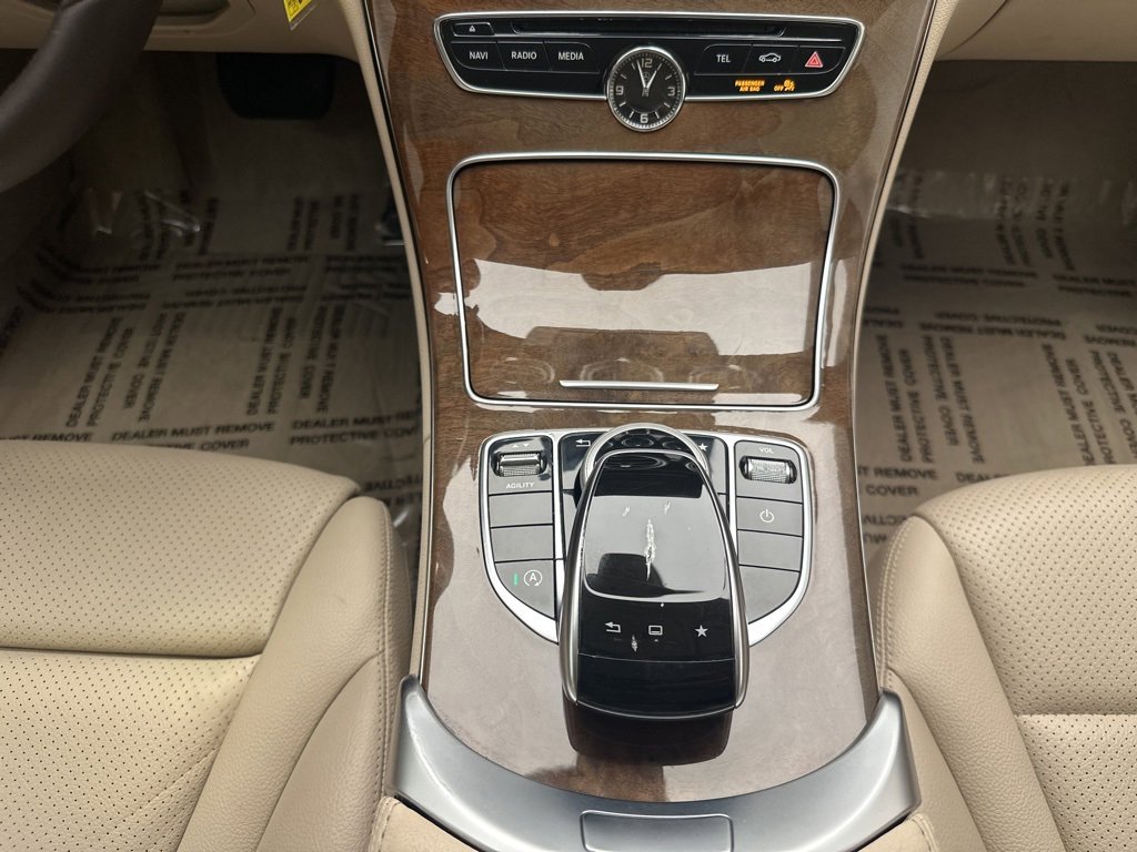 Used 2015 Mercedes-Benz C 300 Sedan w/ Luxury Package image 21