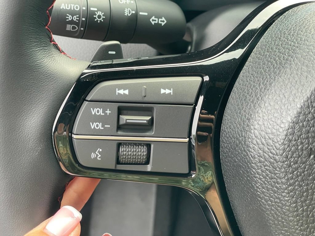 Used 2025 Honda Pilot Black Edition image 20