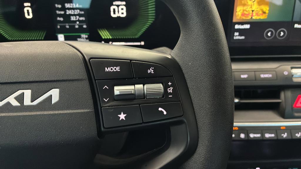 Used 2025 Kia K4 image 27