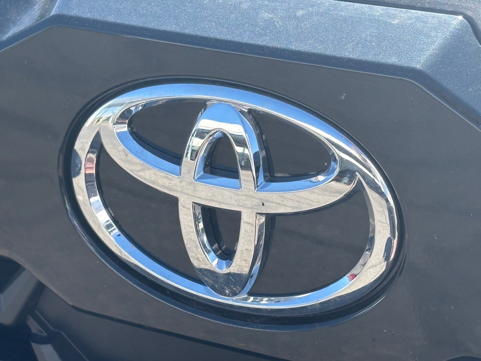 Used 2026 Toyota Corolla Cross LE w/ Moonroof Package FWD image 6