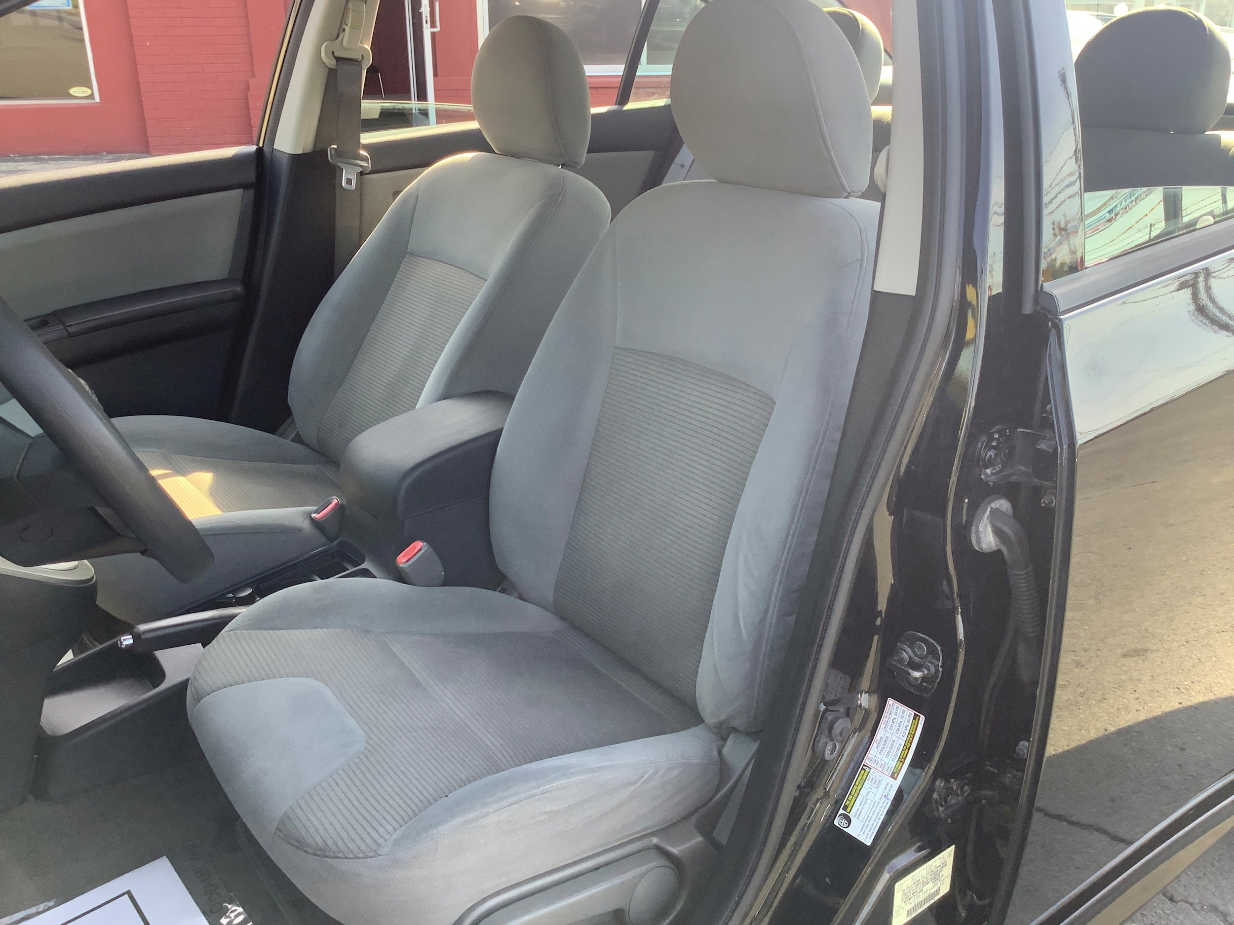 Used 2012 Nissan Sentra 2.0 SR FWD image 10