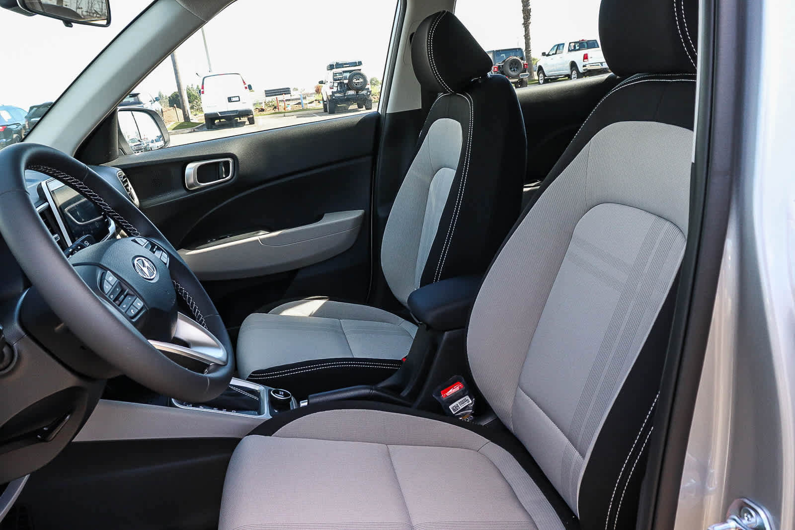 New 2026 Hyundai Venue SEL FWD image 24