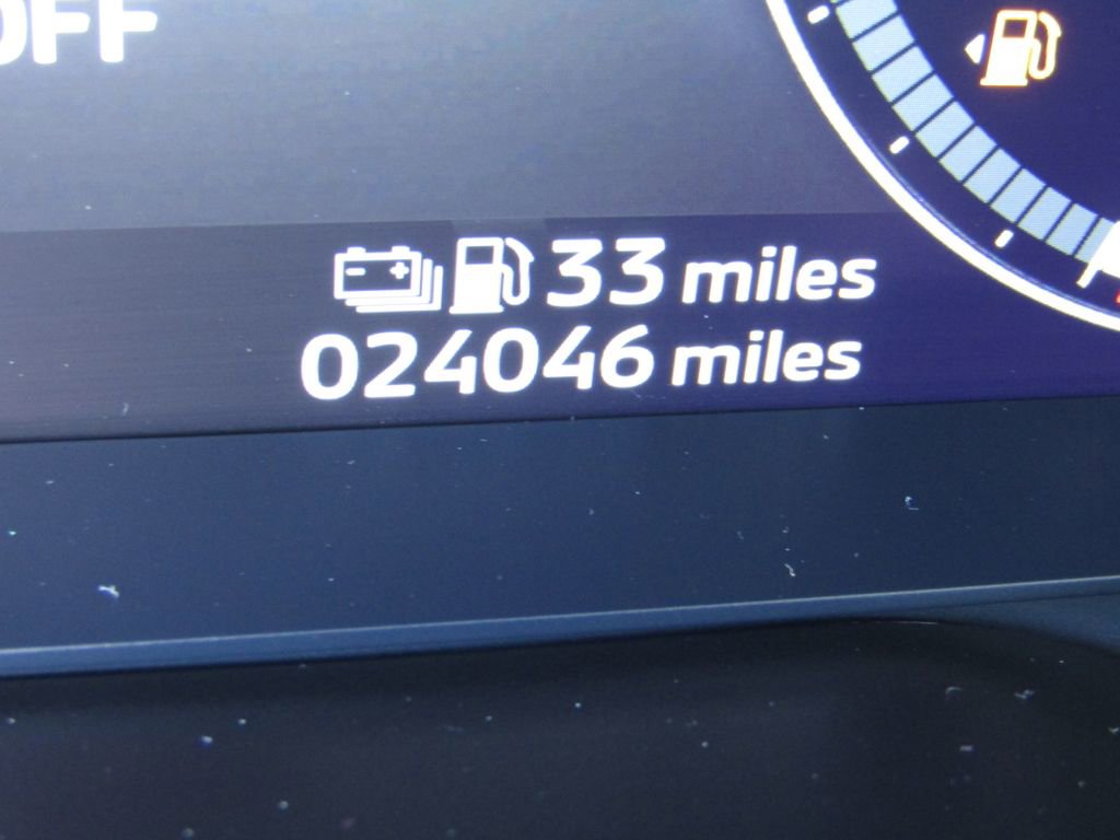 Used 2023 Mitsubishi Outlander SE image 21