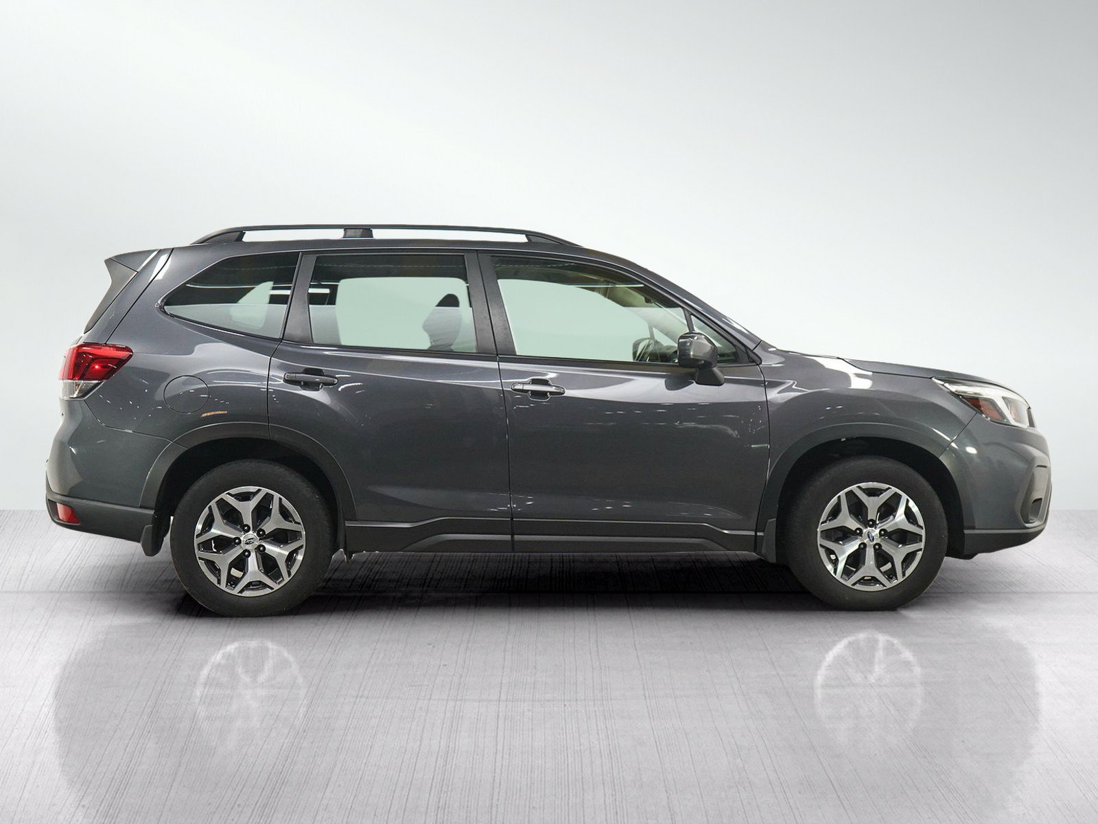 Used 2020 Subaru Forester Premium AWD/4WD image 6