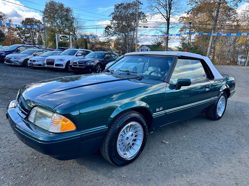 Used 1990 Ford Mustang LX image 1