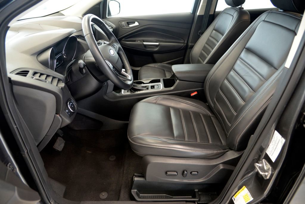 Used 2019 Ford Escape SEL image 15