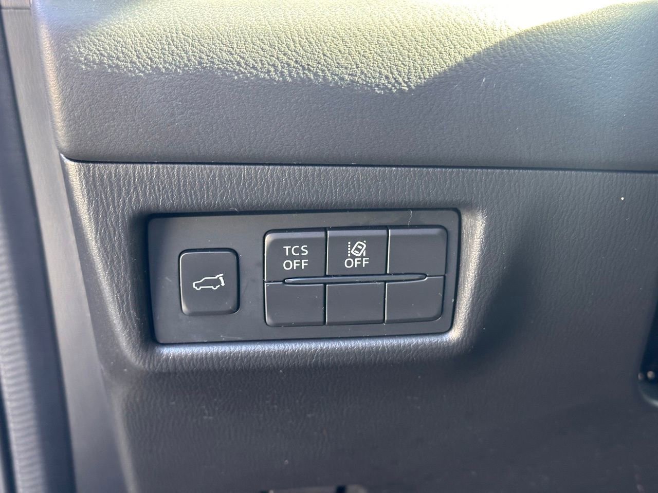 Used 2019 MAZDA CX-5 Touring image 25