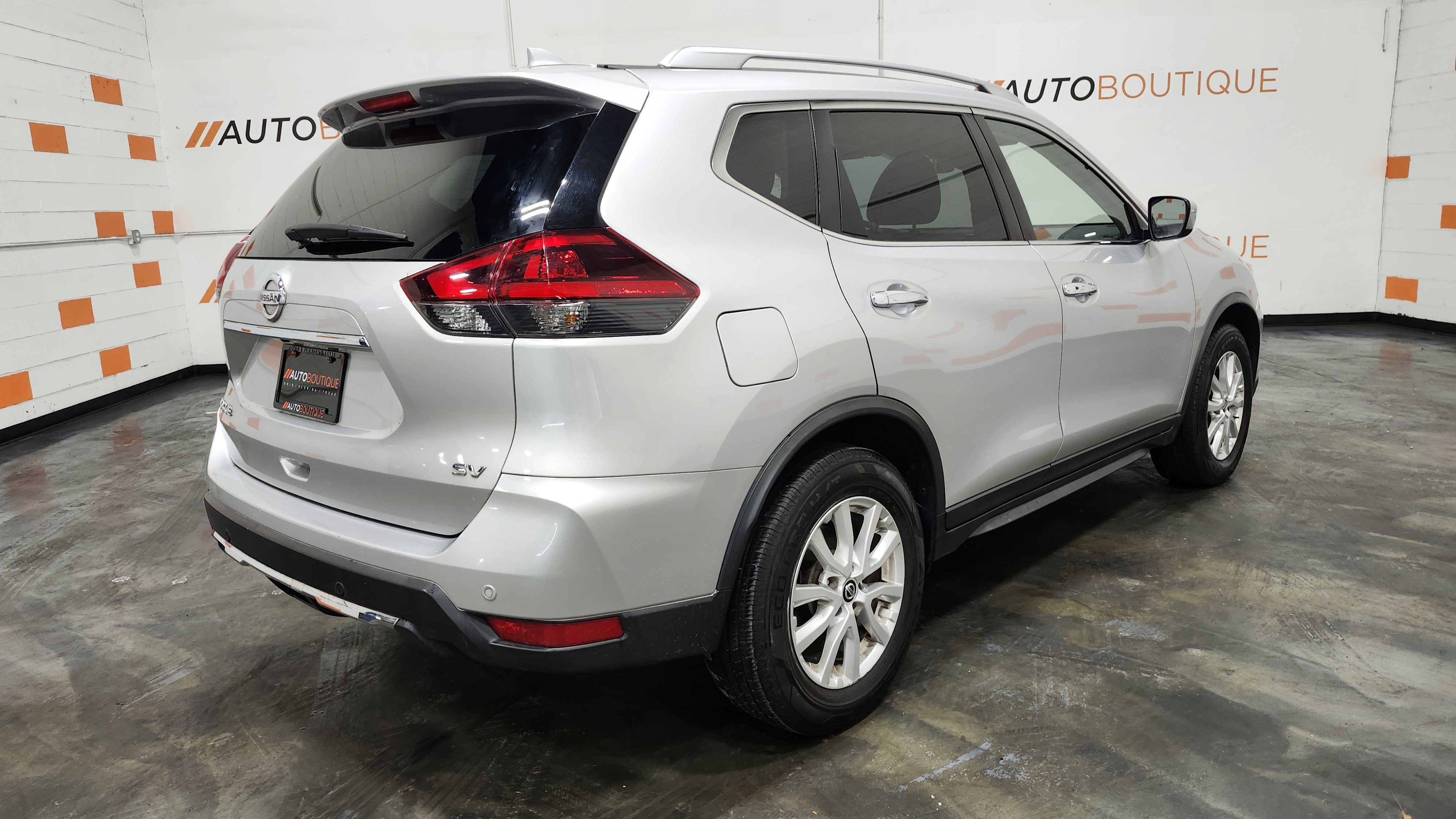 Used 2020 Nissan Rogue SV image 17