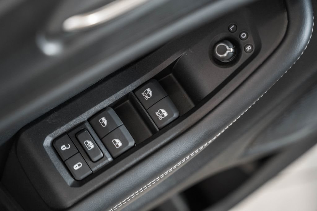 New 2025 Jeep Grand Cherokee Laredo X image 36