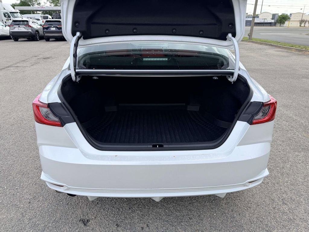 Used 2026 Toyota Camry XSE FWD image 16
