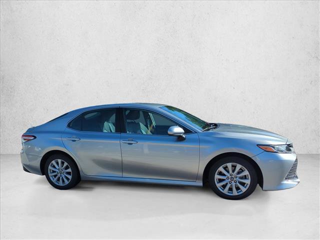 Used 2019 Toyota Camry LE video 4