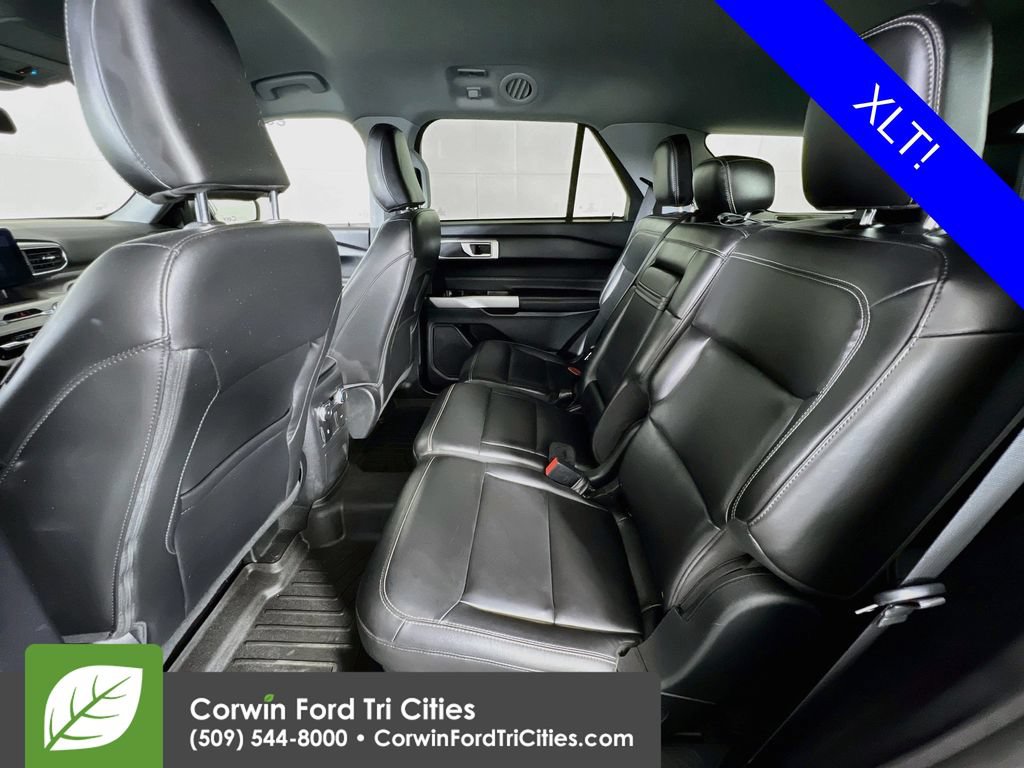 Used 2022 Ford Explorer XLT w/ Equipment Group 202A AWD/4WD image 28