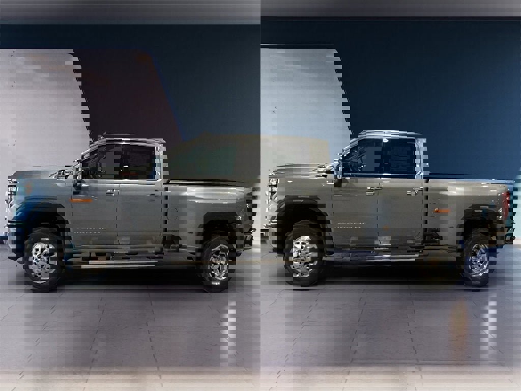 New 2026 GMC Sierra 3500 SLT w/ SLT Premium Package image 4