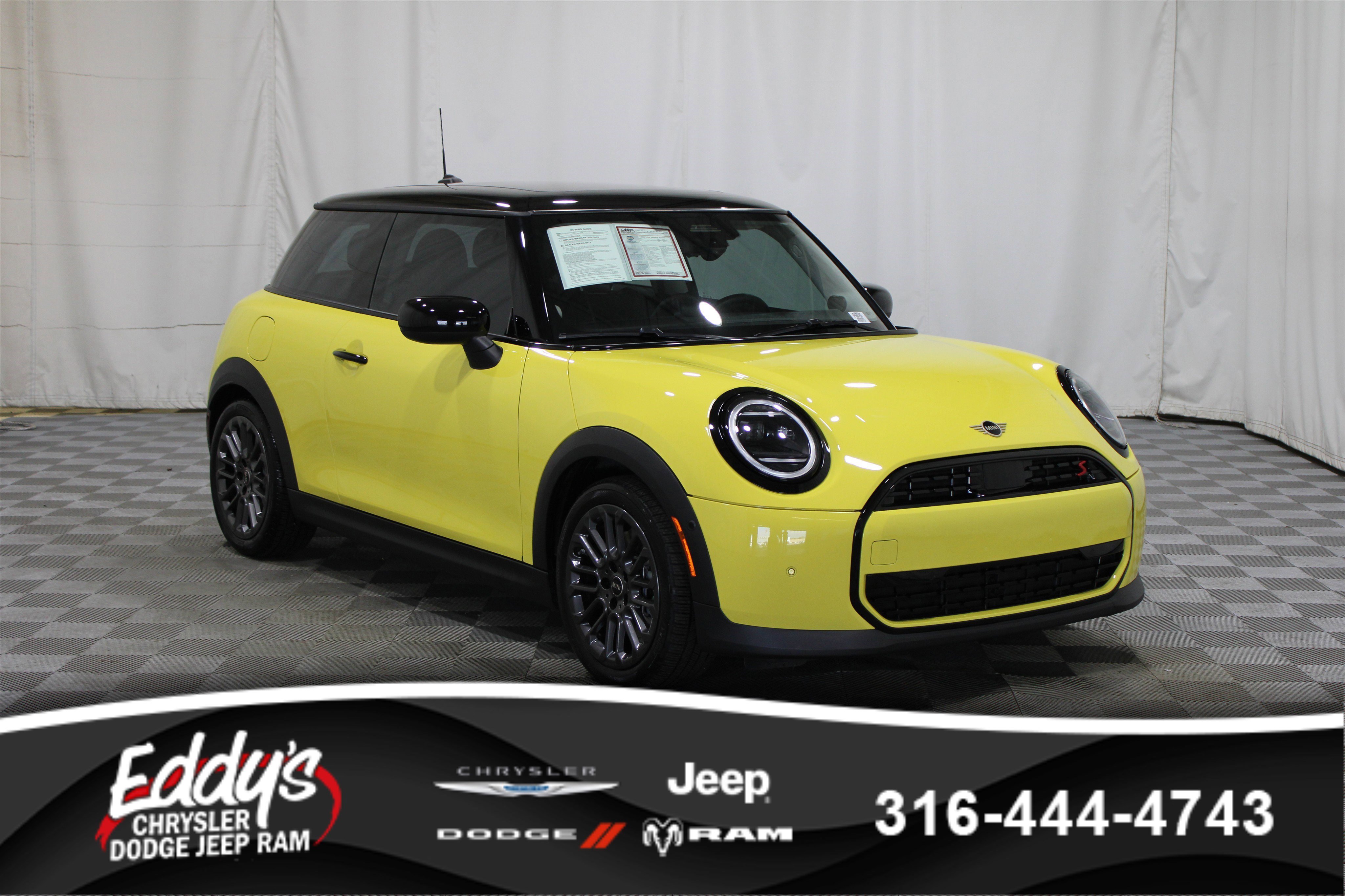 Used 2025 MINI Cooper S image 1