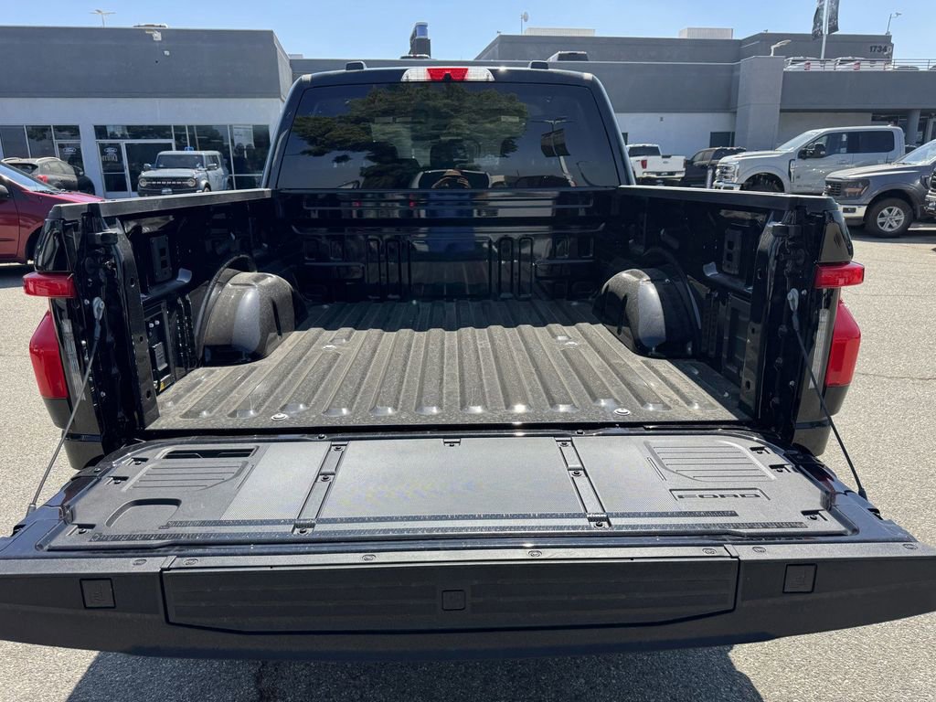 Used 2025 Ford F150 Lightning Flash AWD/4WD image 12