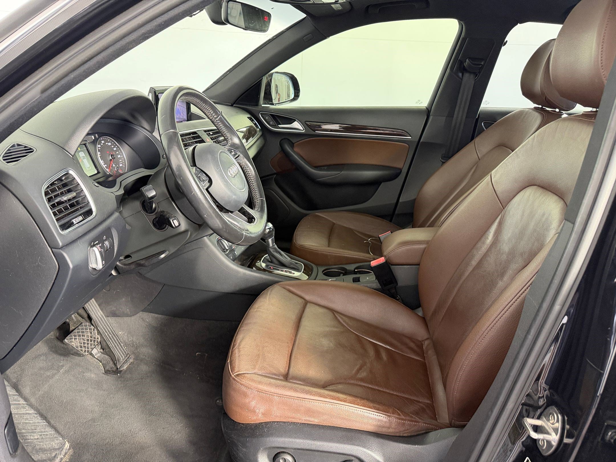 Used 2016 Audi Q3 2.0T Premium Plus w/ Technology Package AWD/4WD image 5