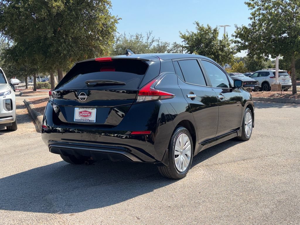 Used 2025 Nissan Leaf S FWD image 5