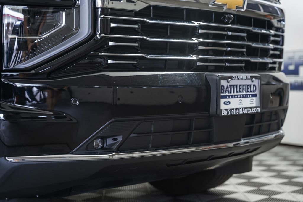 Used 2026 Chevrolet Suburban Premier image 15