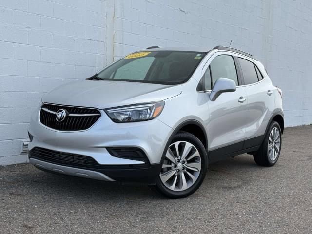 Used 2020 Buick Encore Preferred FWD image 1