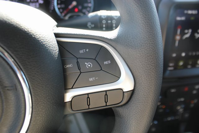 Used 2023 Jeep Renegade Latitude image 13