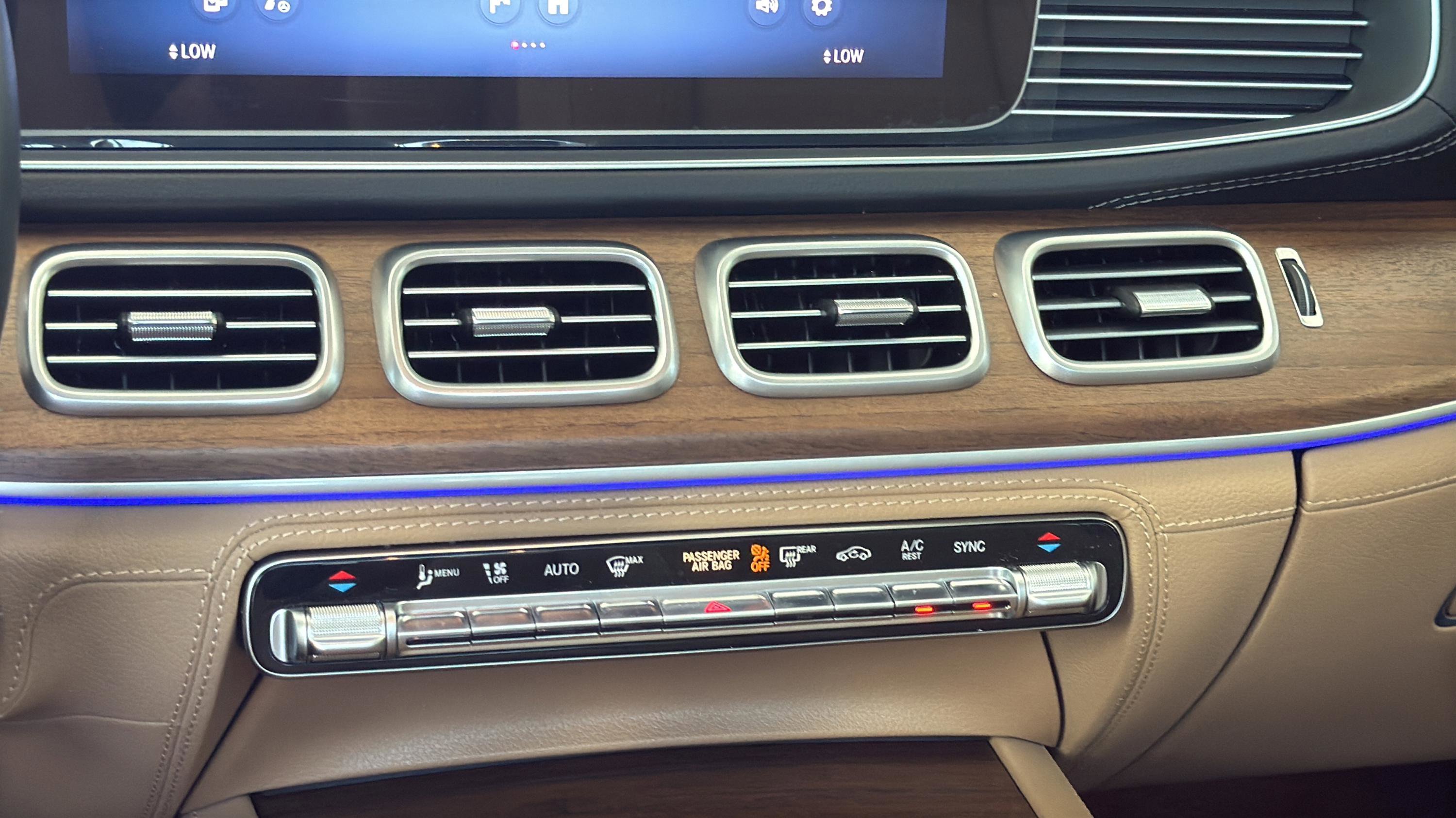 Certified 2024 Mercedes-Benz GLE 450 4MATIC image 41
