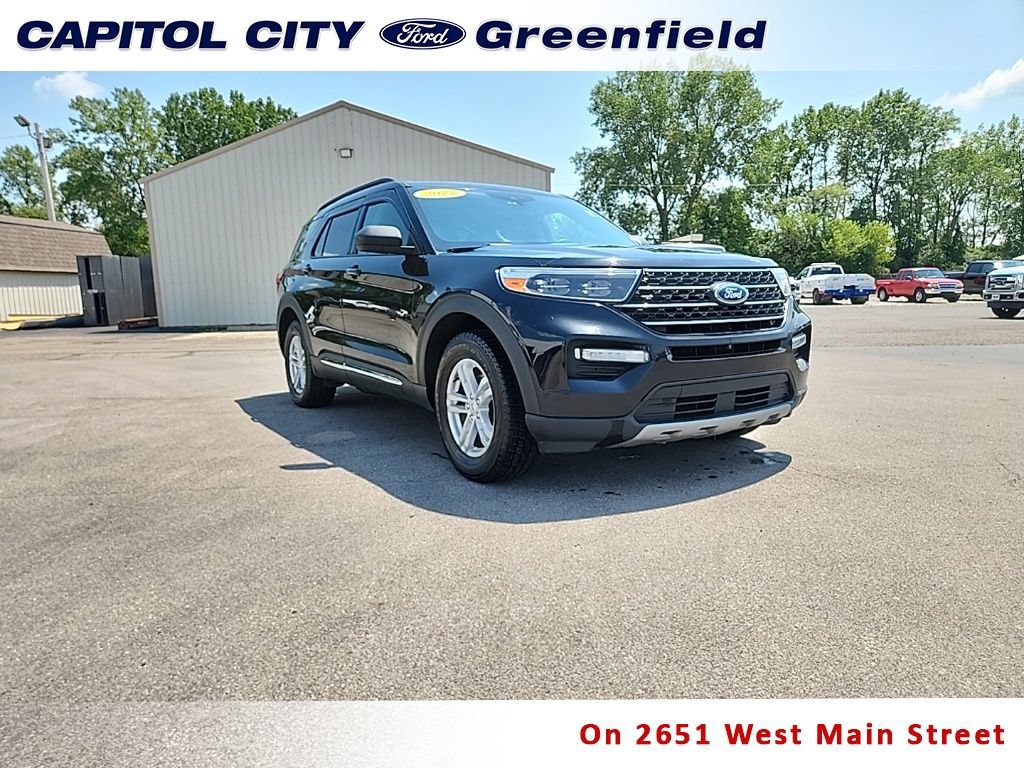 Used 2022 Ford Explorer XLT AWD/4WD image 1