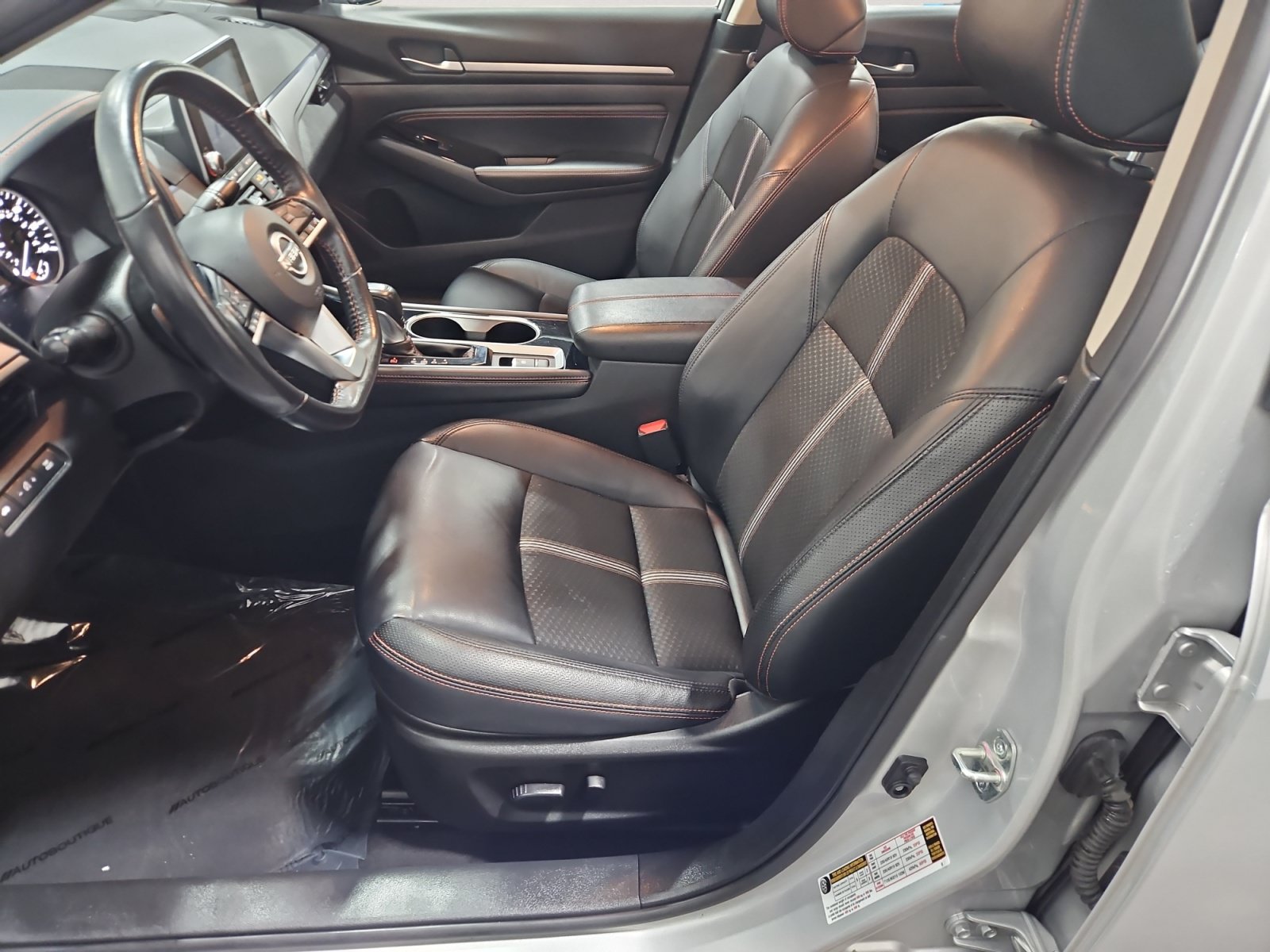 Used 2023 Nissan Altima 2.5 SR AWD/4WD image 9