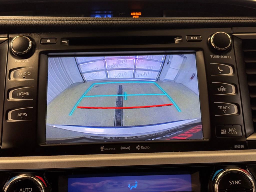 Used 2019 Toyota Highlander XLE FWD image 39